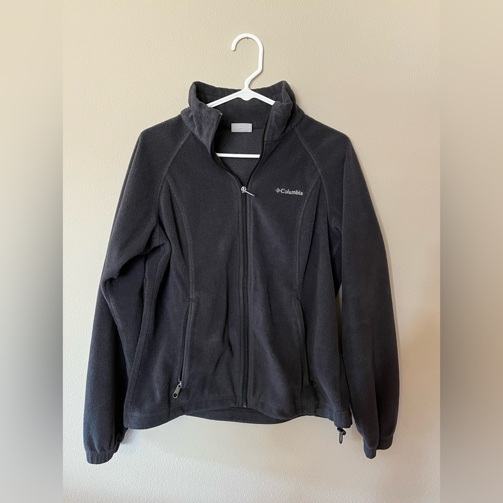 Womens Black Columbia fleece zip up sweatshirt. Size medium